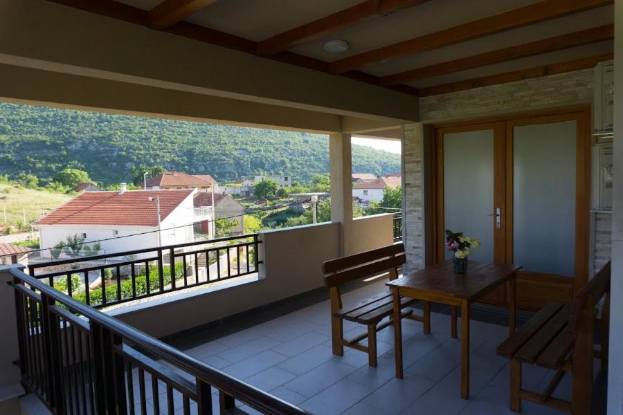 Apartments Ena Trebinje Buitenkant foto